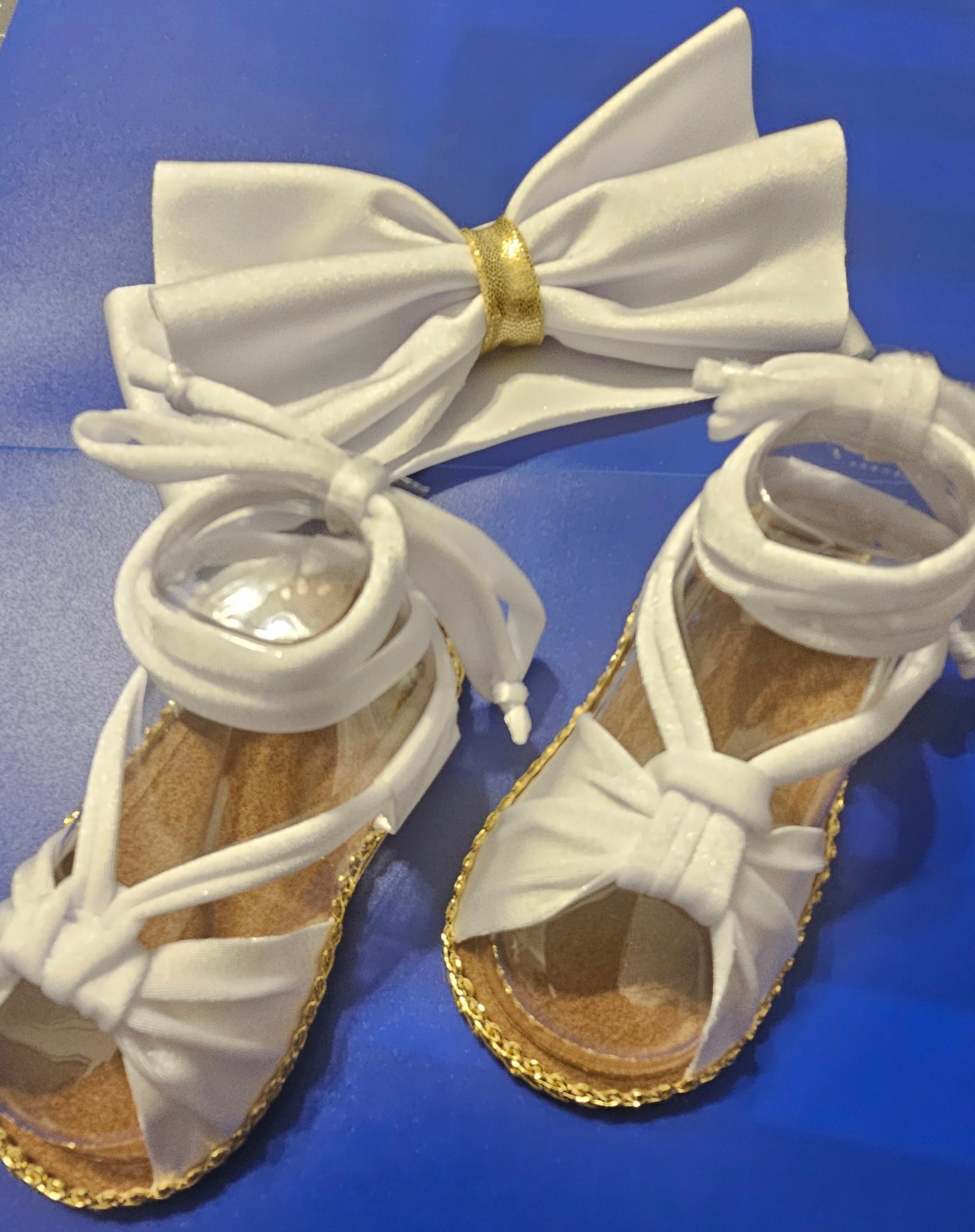 Baby sandals and bow set-White with Gold Trim