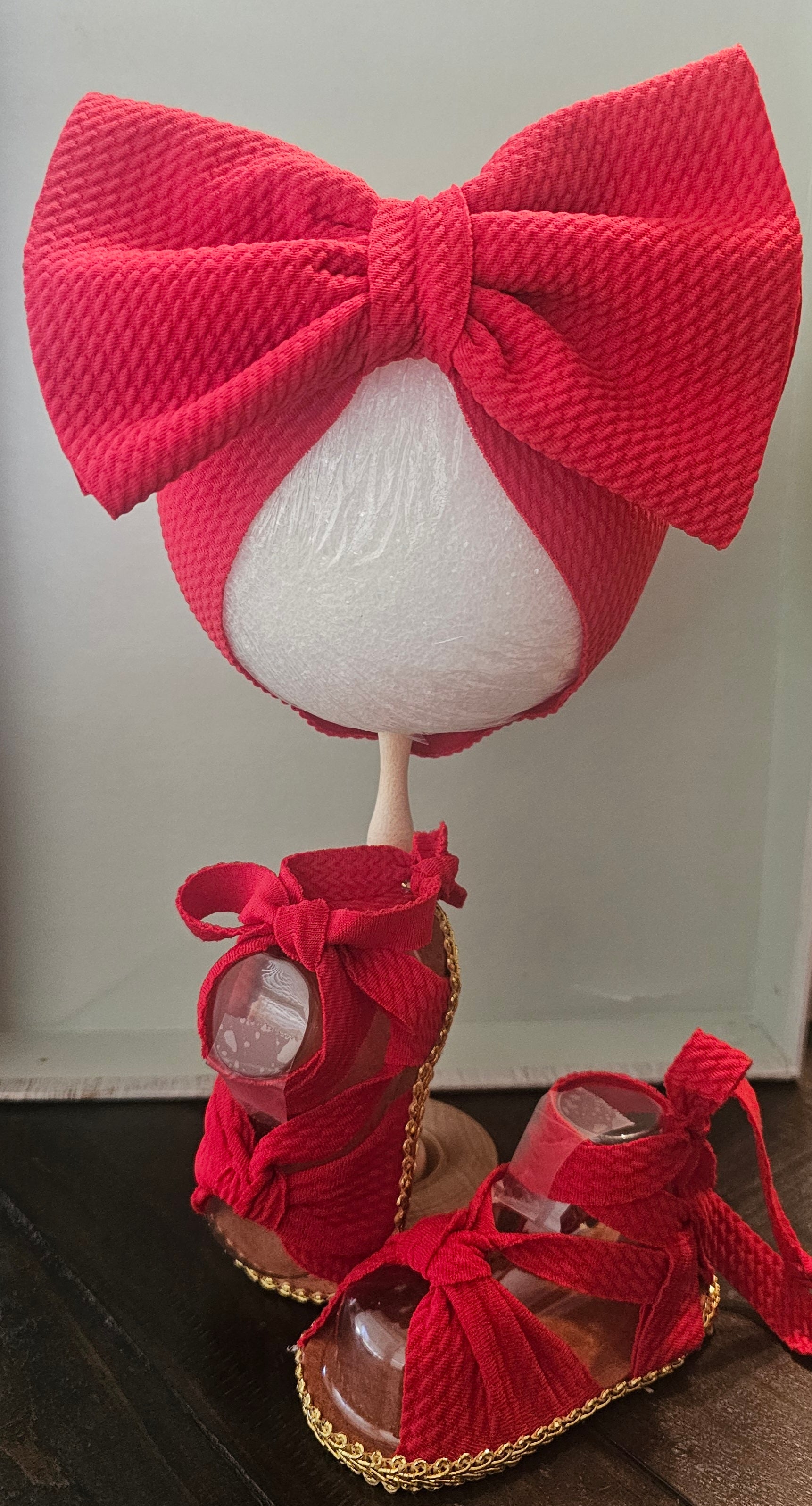 Baby sandals and bow set-Red with Gold trim