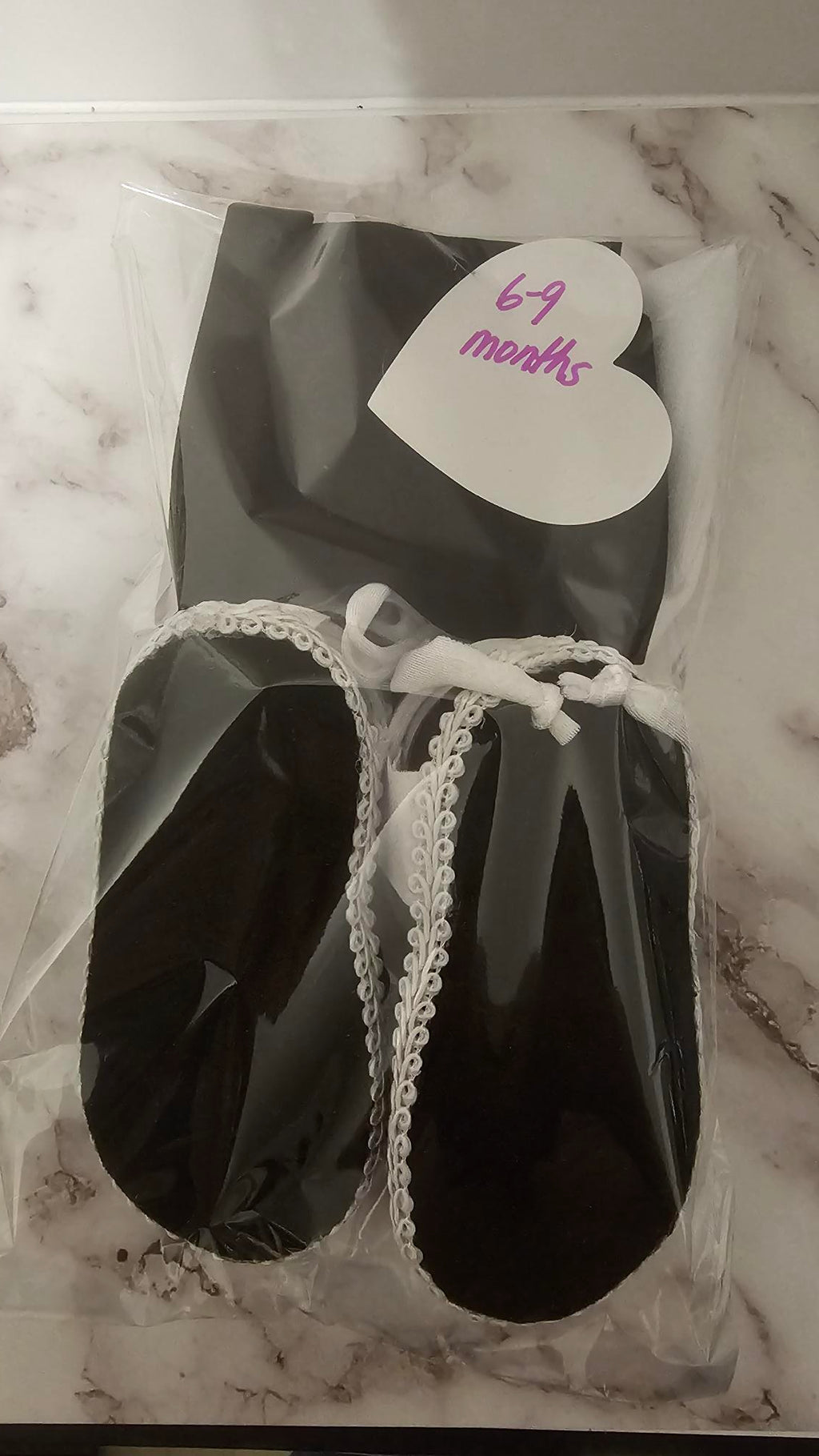 Baby sandals and bow set- White bow with black band/ black and white shoes with black bottom