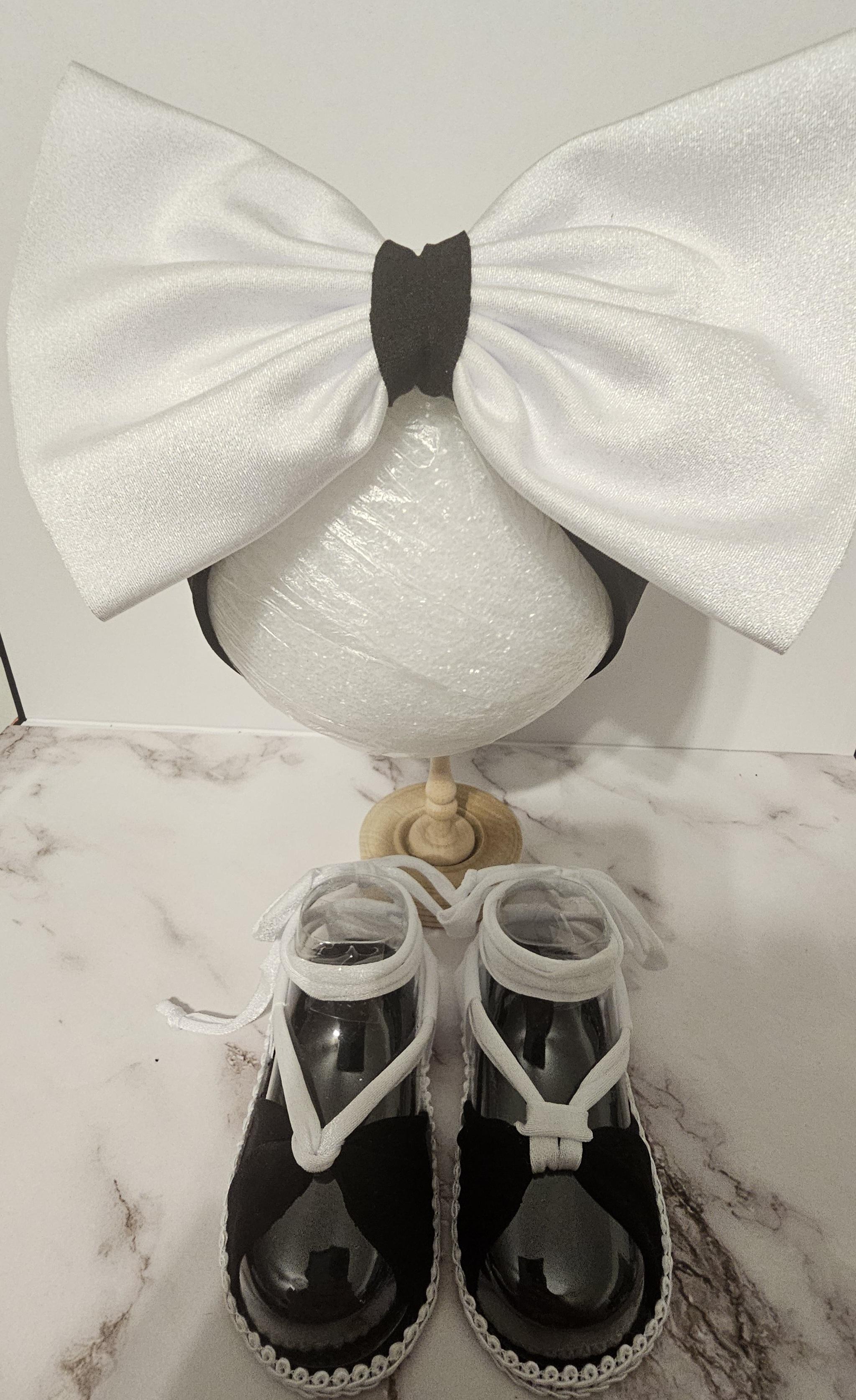 Baby sandals and bow set- White bow with black band/ black and white shoes with black bottom