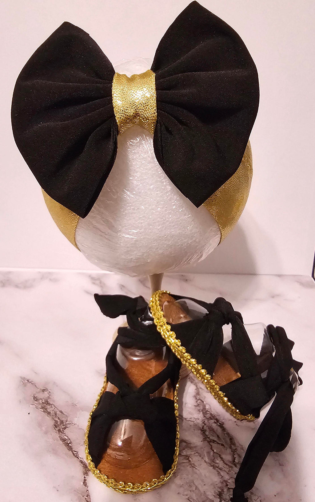Baby sandals and bow set- Black bow with gold band- black shoes with gold trim