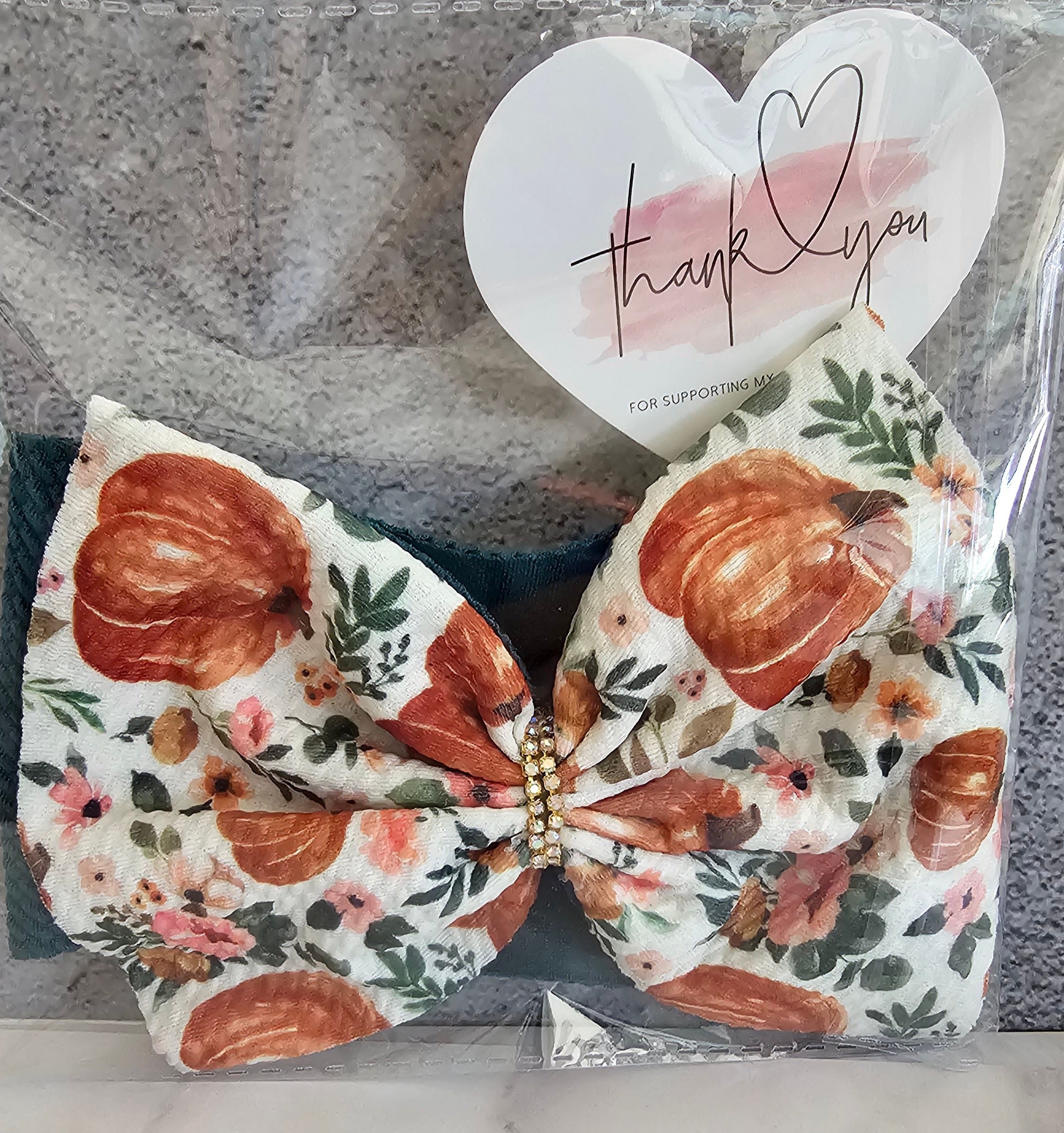 Fall -Pumpkins- Orange -Green - Bows